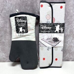 Disney Winnie The Pooh 2 Pack Oversized Heat Resis